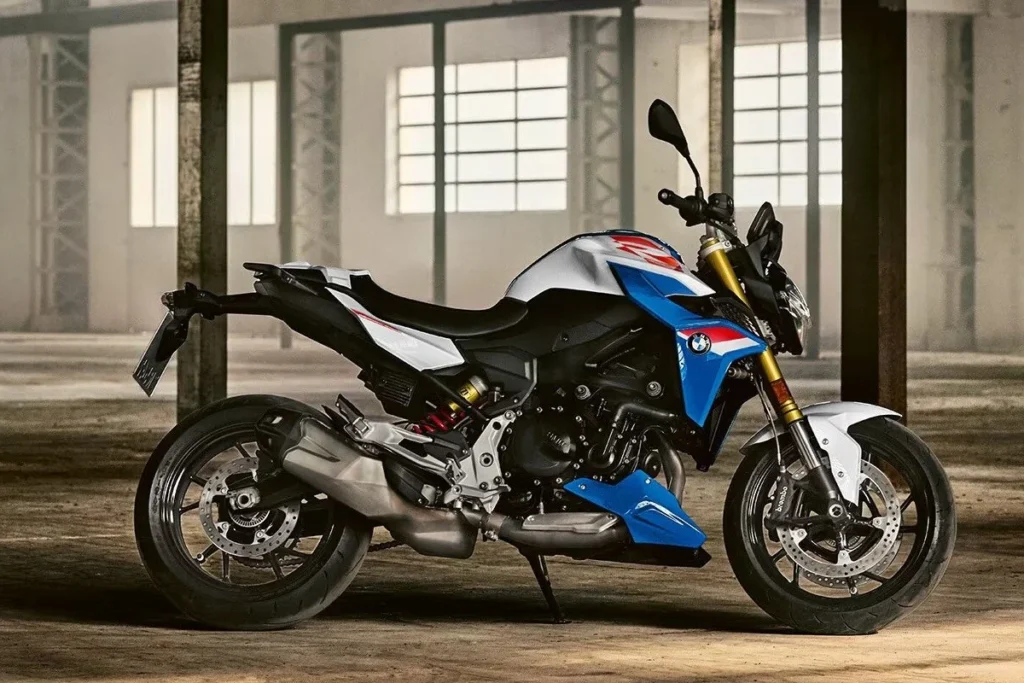 BMW_F_900_R