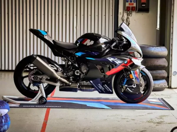 tapis-pour-moto-bmw-m-motorsport