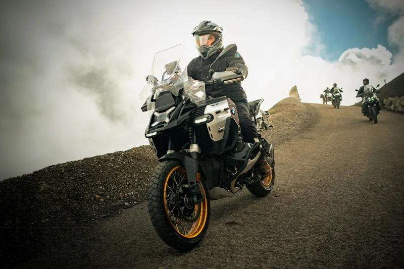 bmw-r-1300-gs-adventure-aventuriere